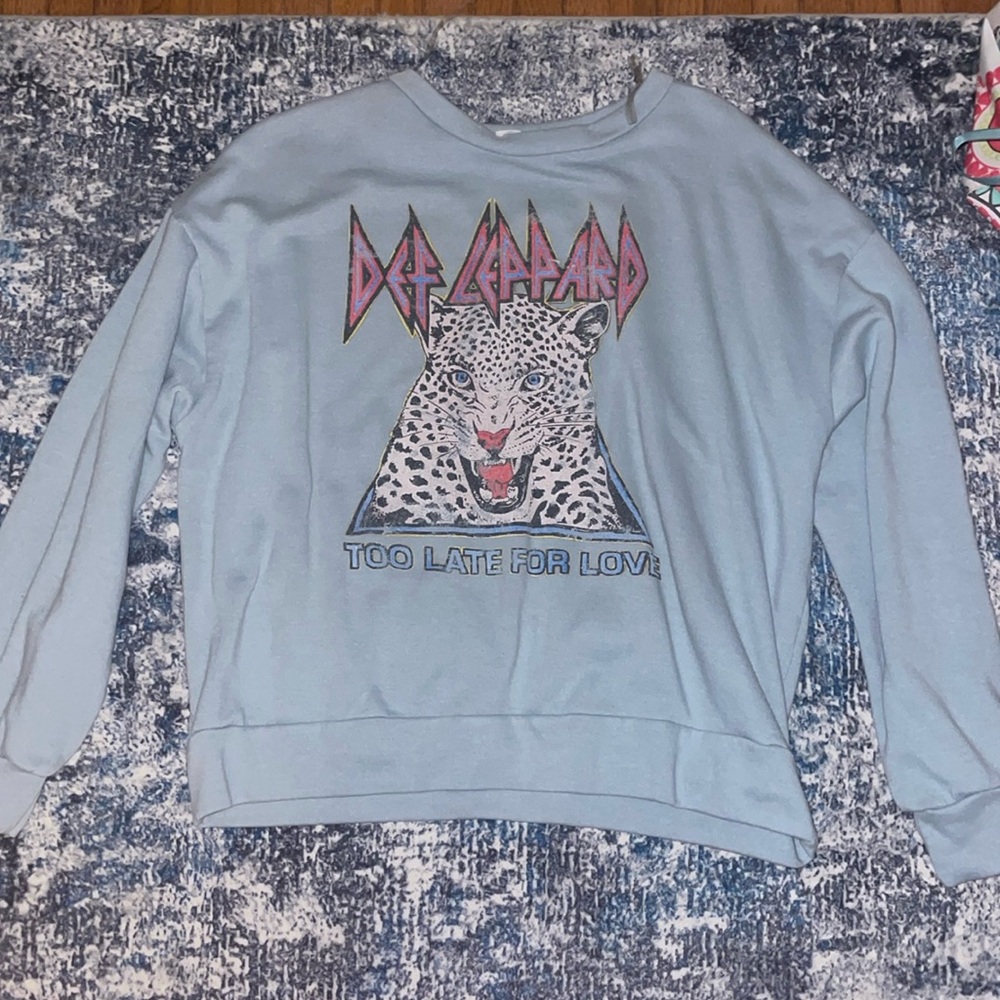 Def Leppard long sleeve top
